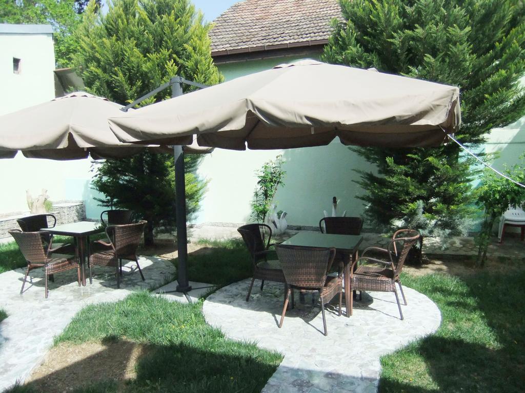 Hotel Relax Tiflis Exterior foto