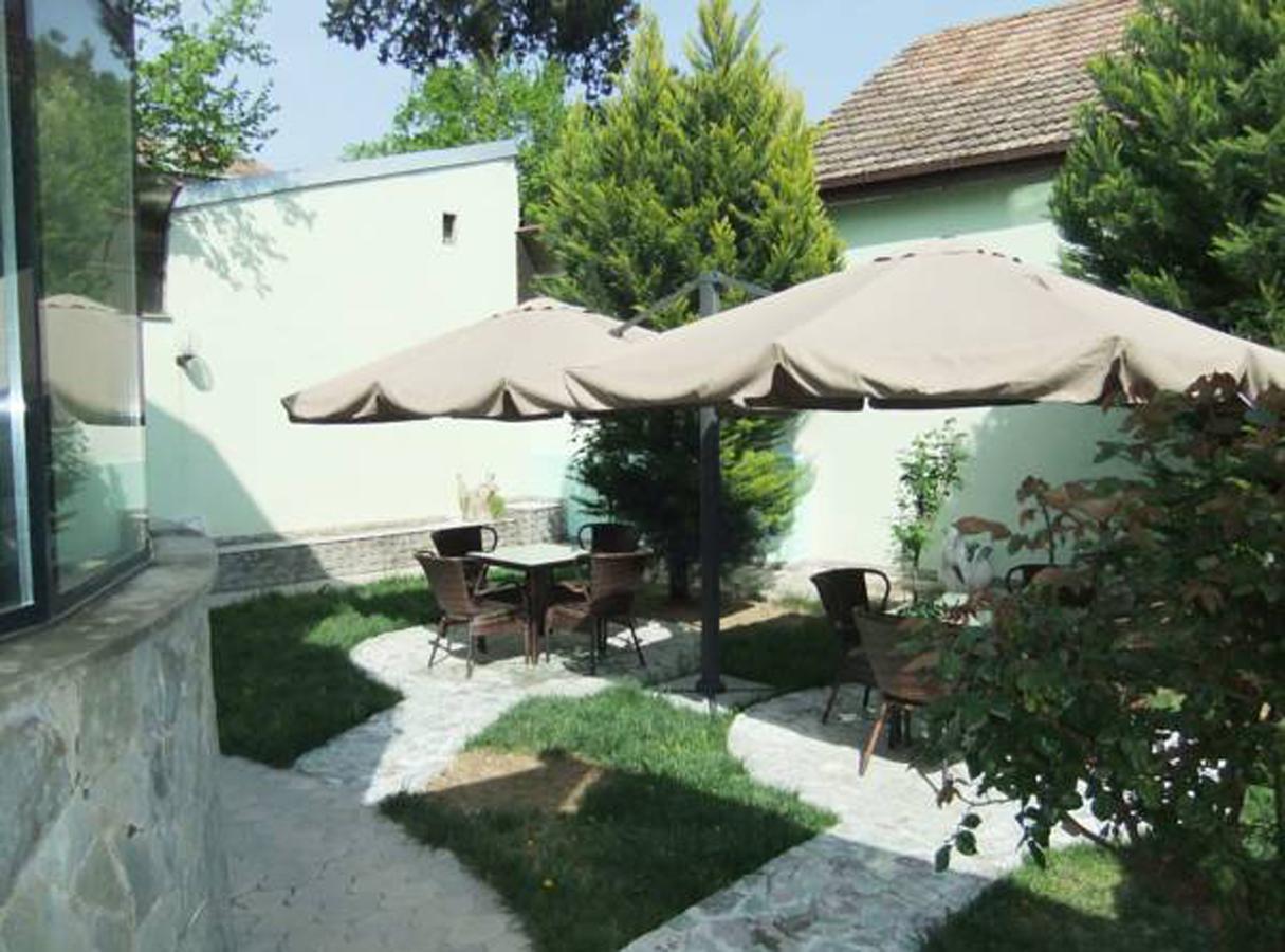 Hotel Relax Tiflis Exterior foto